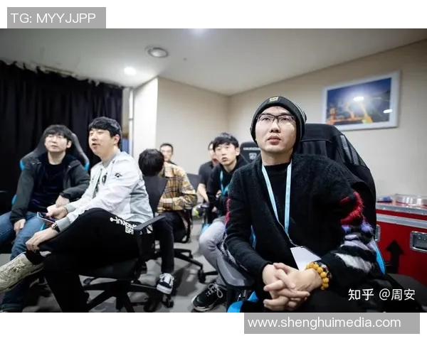 英雄联盟深度解析:揭开FPX战队意识与策略的神秘面纱 英雄联盟深度解析:揭开FPX战队意识与策略的神秘面纱